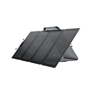 Panel Solar Portátil EcoFlow de 229 W desplegado en un campo abierto, capturando la luz solar para cargar dispositivos de manera eficiente.